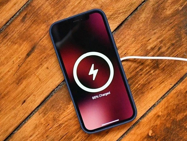 白塔苹果手机维修分享iPhone 12可以随便充电吗 